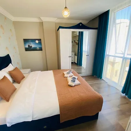 מלון דירות Royal Loft 4*