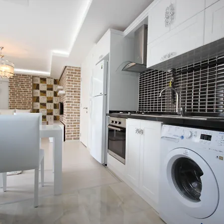 Royal Loft מלון דירות אנטליה