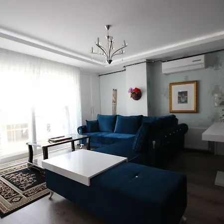 מלון דירות Royal Loft אנטליה