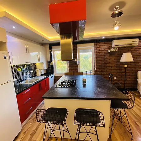 Royal Loft מלון דירות