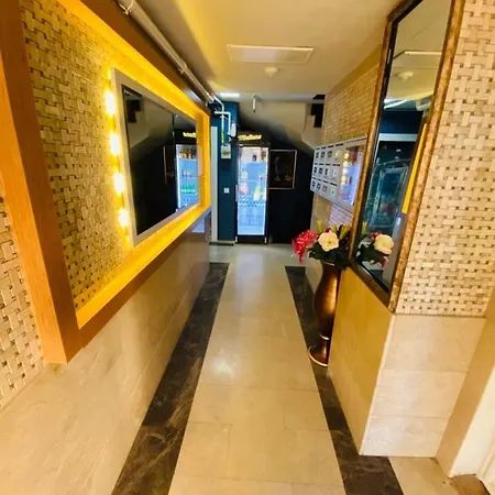 公寓式酒店 皇家阁楼套房酒店