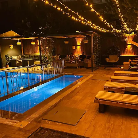 Royal Loft Aparthotel