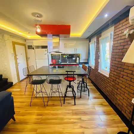 Royal Loft Aparthotel