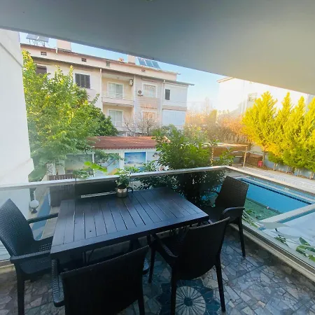 Aparthotel Royal Loft 4*