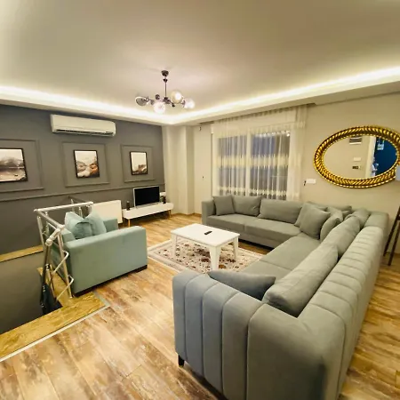 Aparthotel Royal Loft 4*
