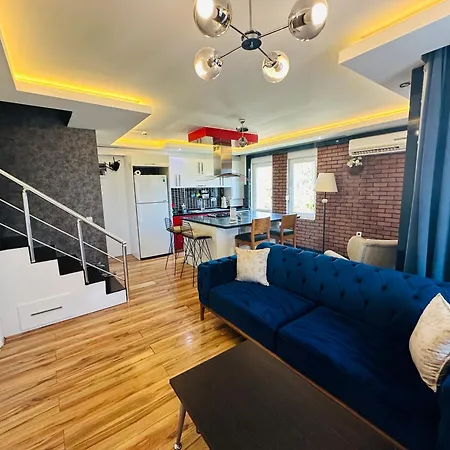Apart Otel Royal Loft 4*
