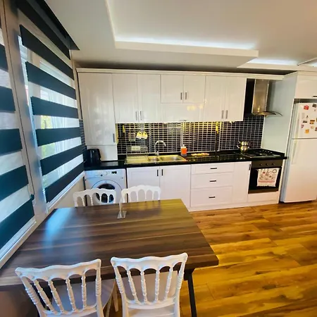 Royal Loft Aparthotel