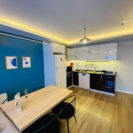 Royal Loft Aparthotel