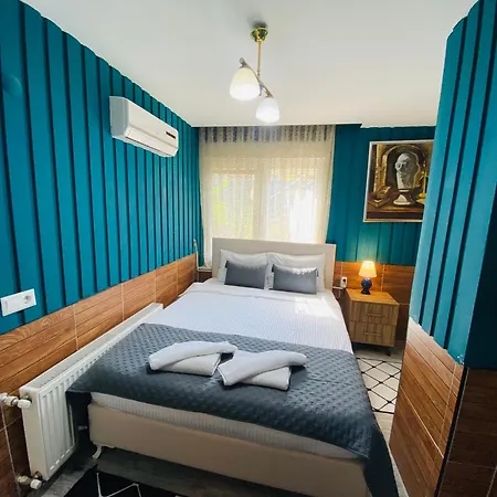 Aparthotel Royal Loft 4*