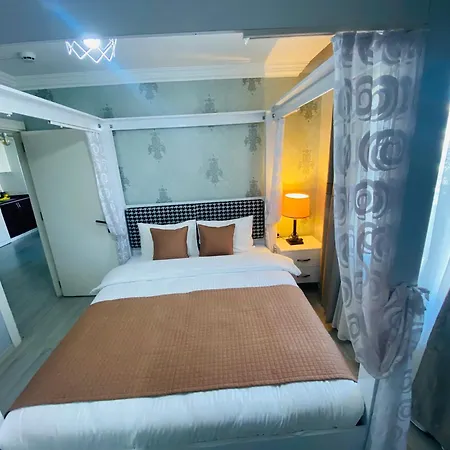 Royal Loft 4*