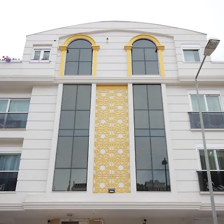 Lägenhetshotell Royal Loft Antalya