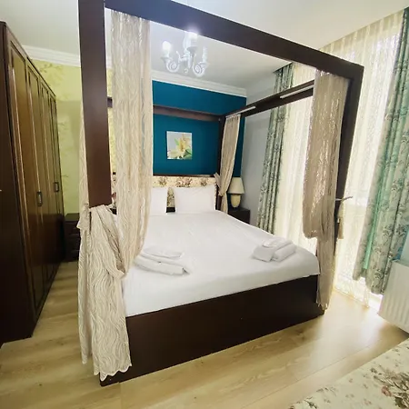 Apart Otel Royal Loft 4*