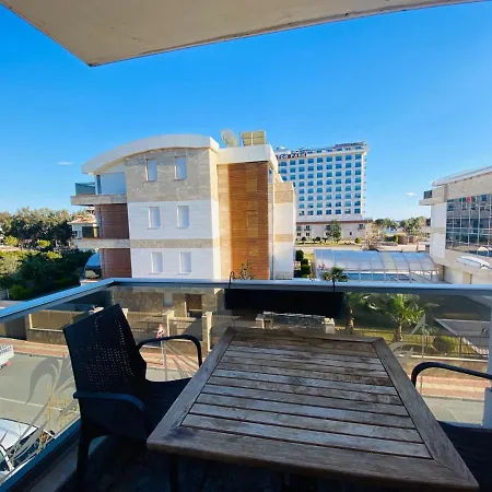 Aparthotel Royal Loft 4*