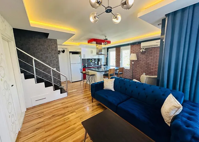 Aparthotel Royal Loft 4*