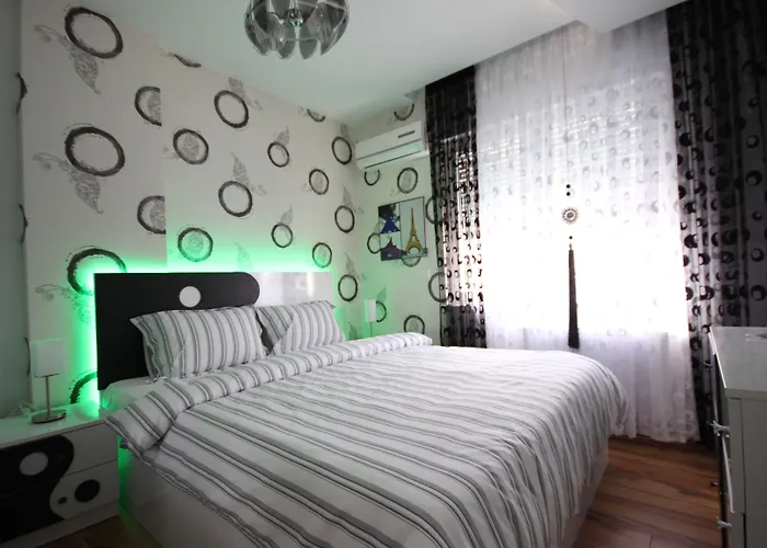 Royal Loft Aparthotel 4*