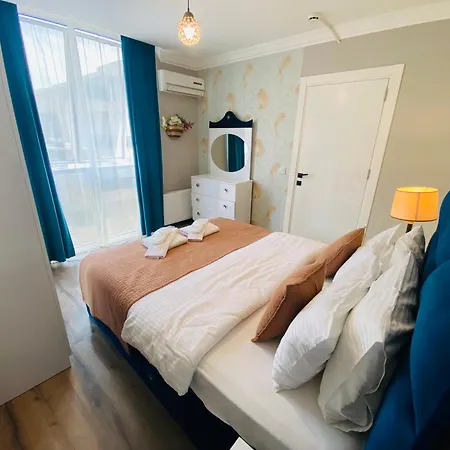 Royal Loft 아파트호텔 4*